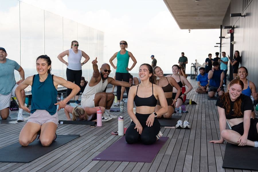 Rooftop Wellness Series @ View Boston: Core & Conditioning